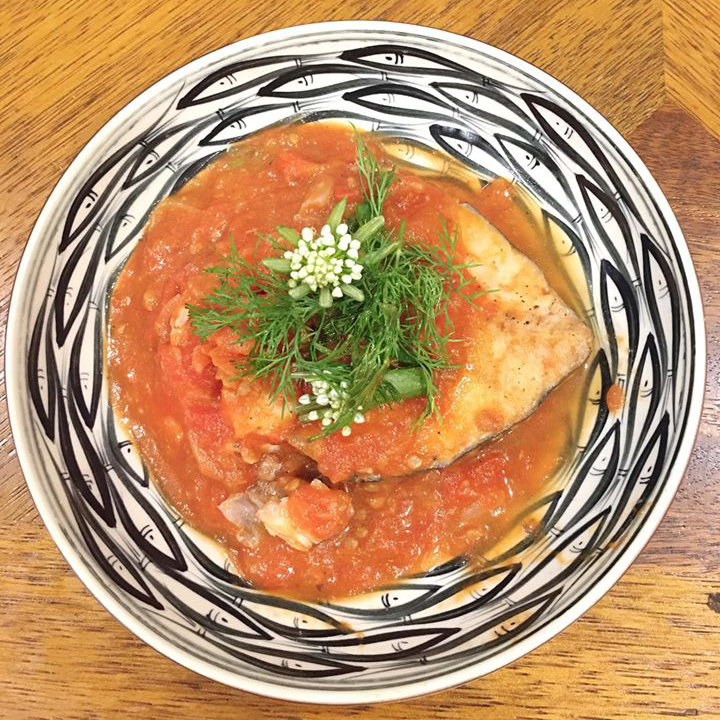 揚げ魚トマトソース