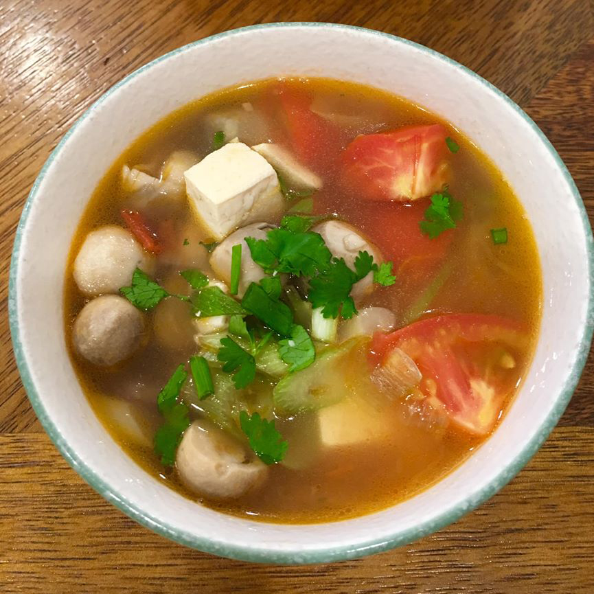 豆腐とキノコのスープ
